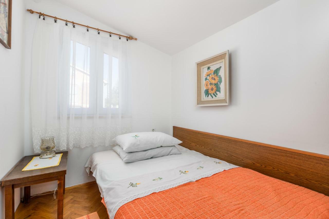 Apartmani Strott Pinezici  Exterior photo