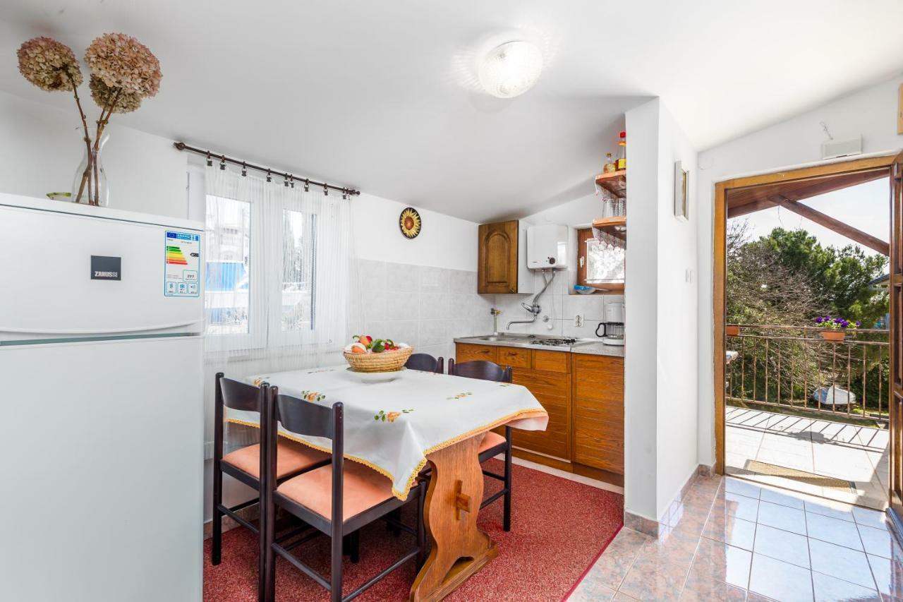 Apartmani Strott Pinezici  Exterior photo